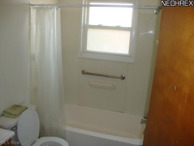 6429 Ridge Road Parma, OH 44129 - Photo 8 of 15