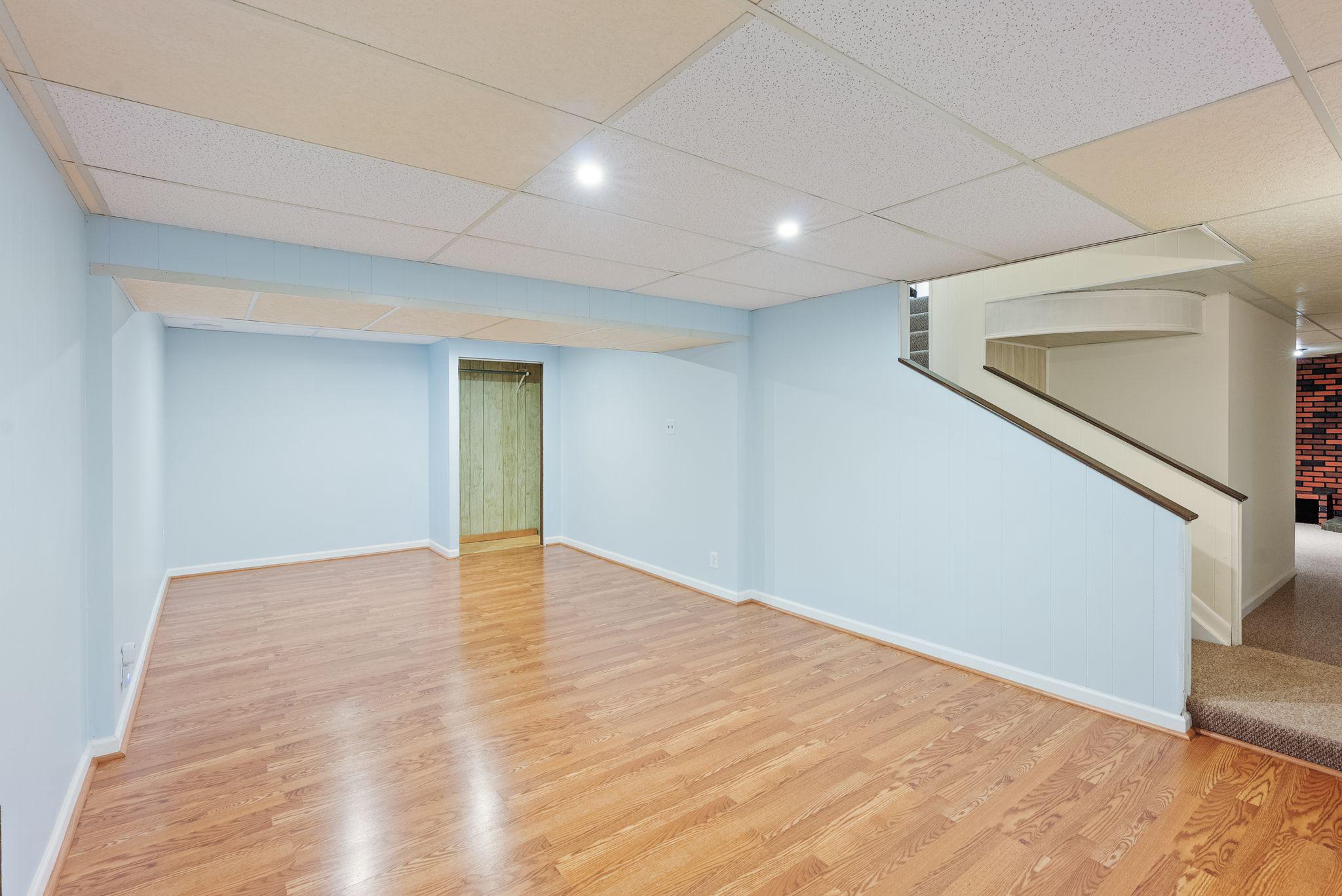 7137 Game Lord Drive Springfield, VA 22153 - Photo 48 of 65 Rec room, game room, work out room, you decide