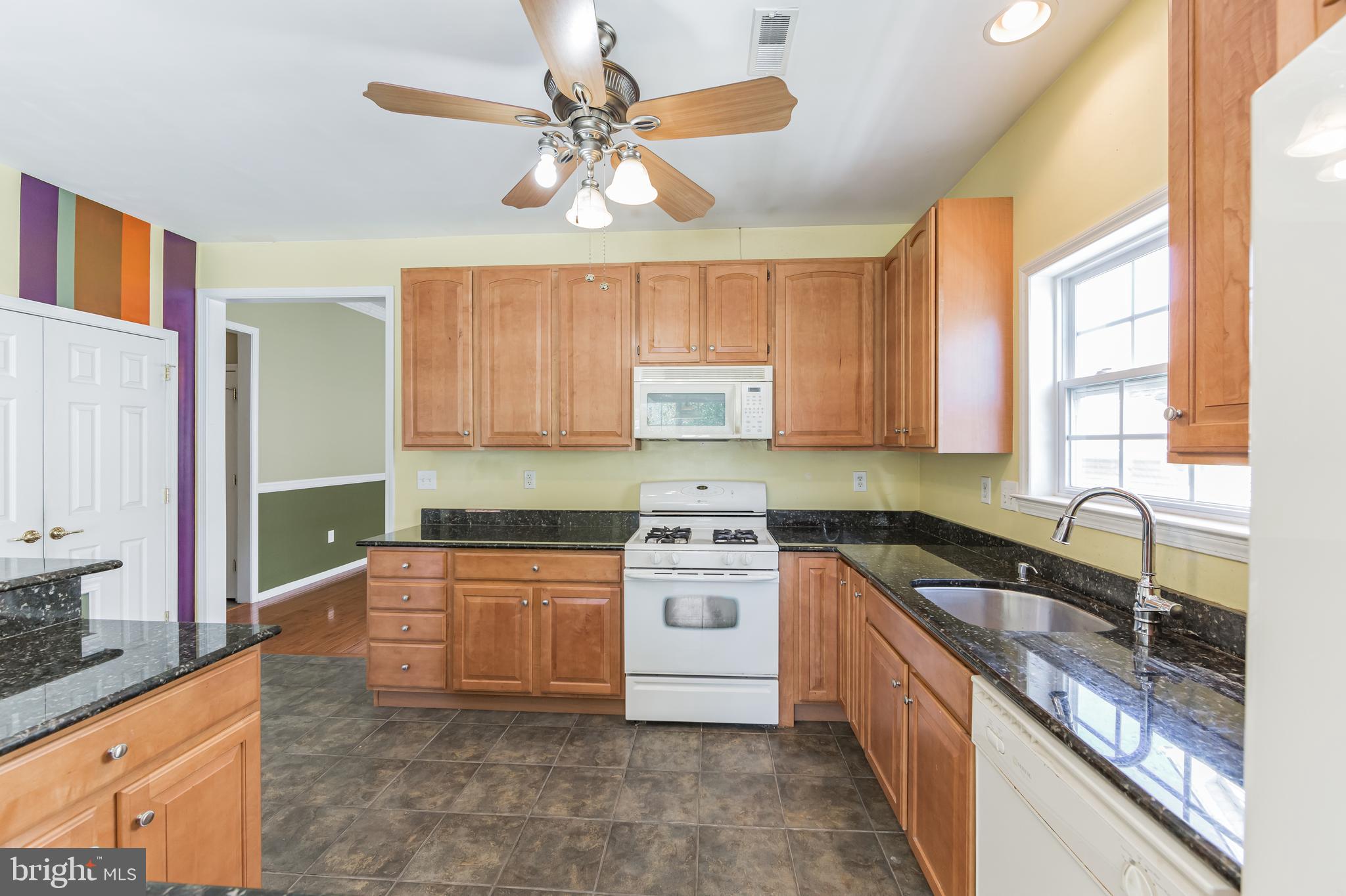 39 Brentwood Road Upper Chichester, PA 19061 - Photo 13 of 40 Tile flooring
