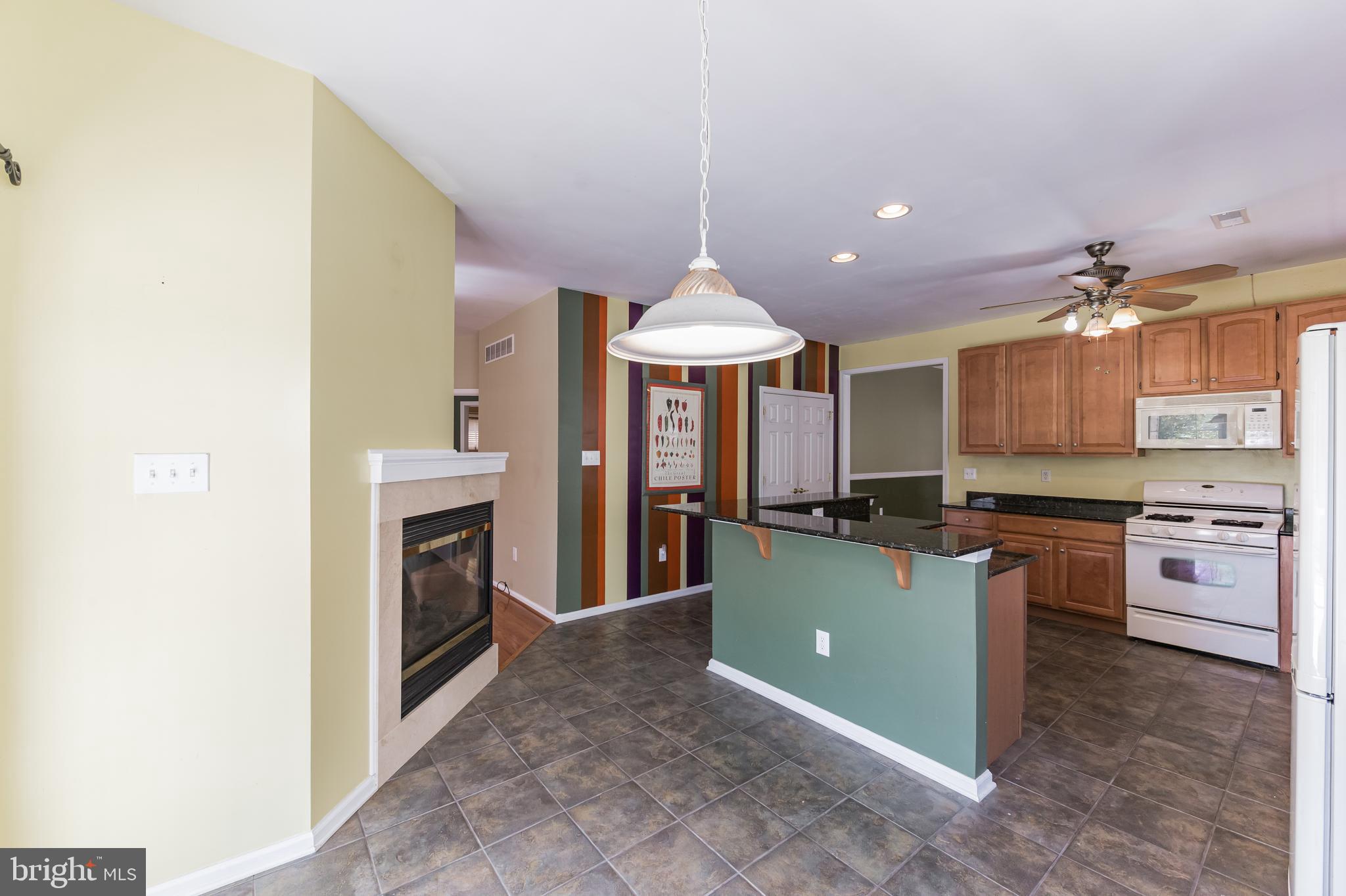 39 Brentwood Road Upper Chichester, PA 19061 - Photo 14 of 40 Counter for seating