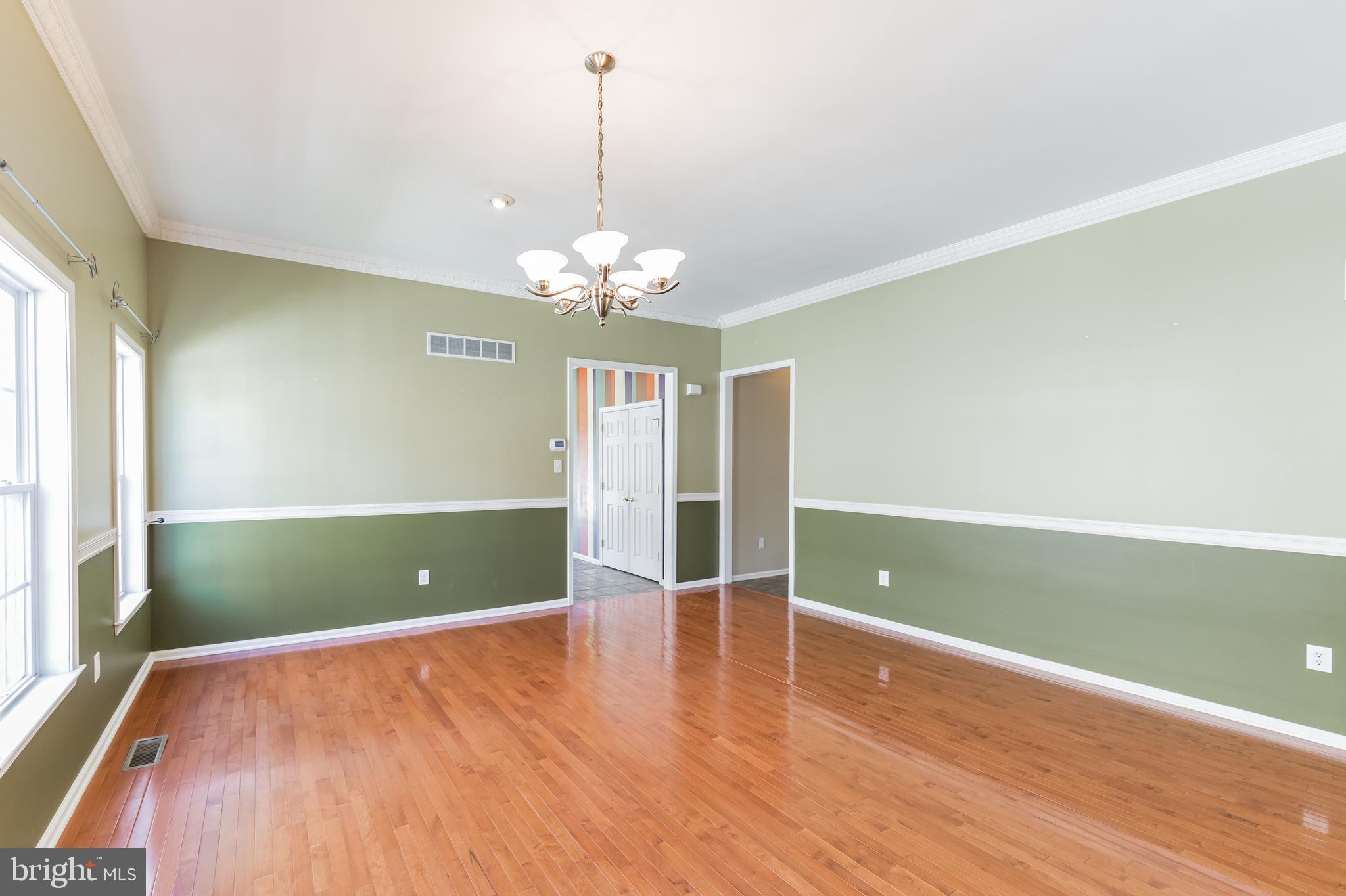 39 Brentwood Road Upper Chichester, PA 19061 - Photo 8 of 40