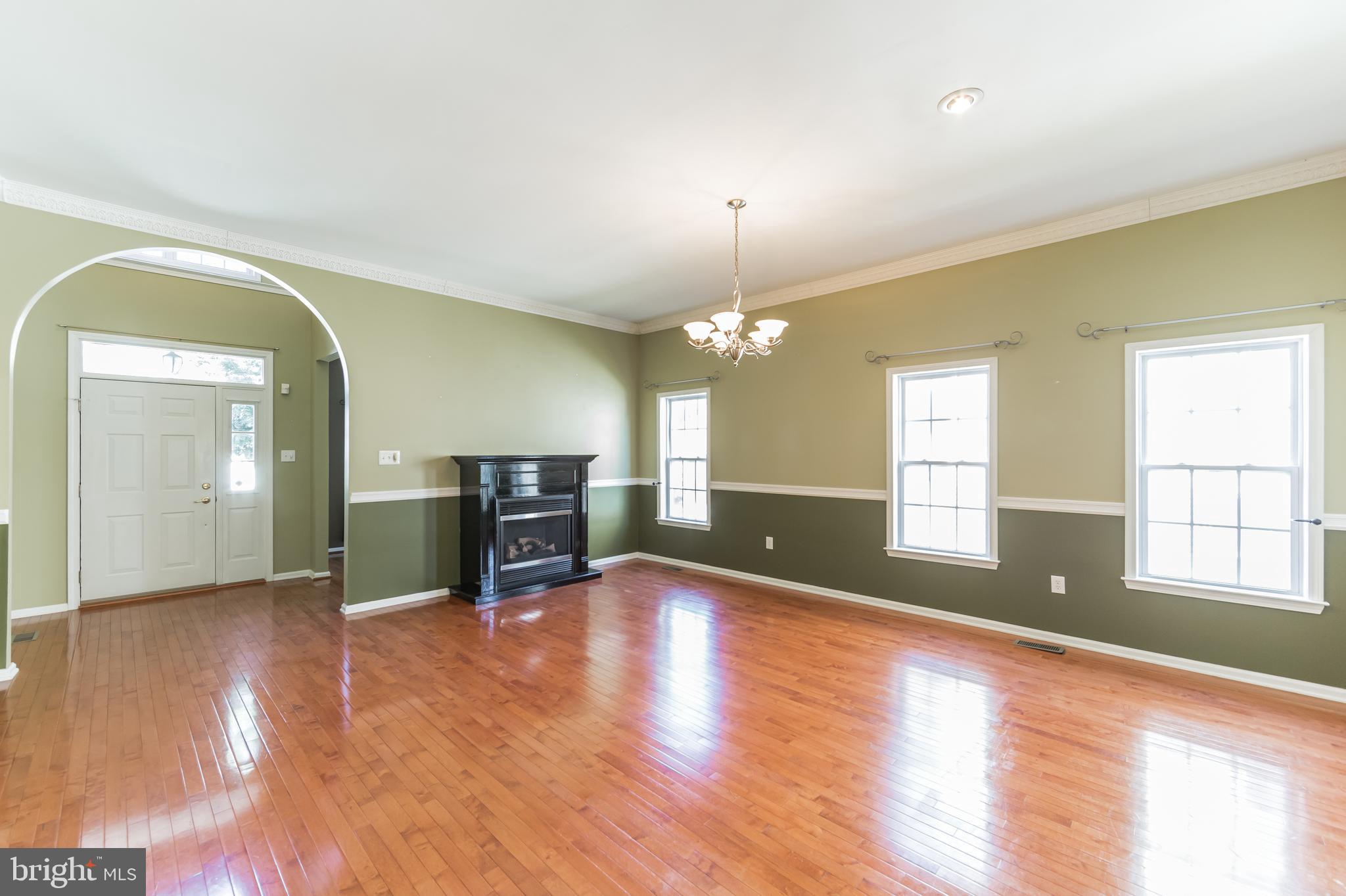39 Brentwood Road Upper Chichester, PA 19061 - Photo 10 of 40