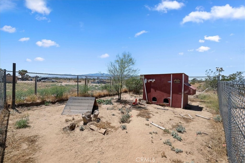 11362 Sonora Road Phelan, CA 92371 - Photo 39 of 43