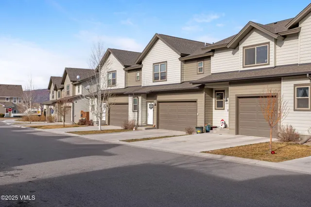 $652,000 | 406 Chickadee Lane, Gypsum, CO 81637