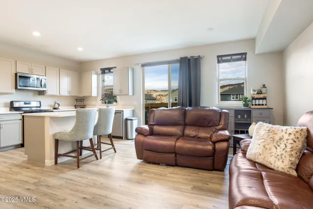 $652,000 | 406 Chickadee Lane, Gypsum, CO 81637