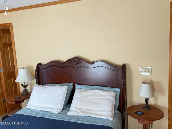 $425,000 | 115 Polly Way Lane, Marshallberg, NC 28553