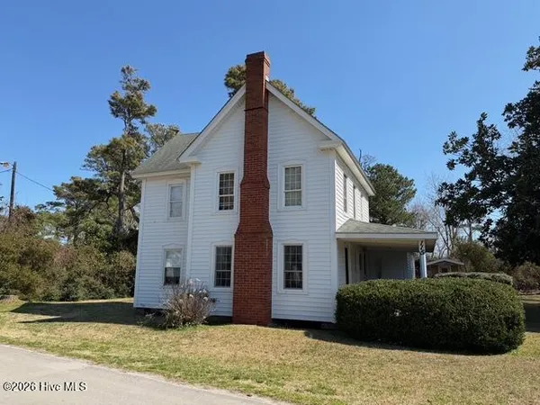 $425,000 | 115 Polly Way Lane, Marshallberg, NC 28553