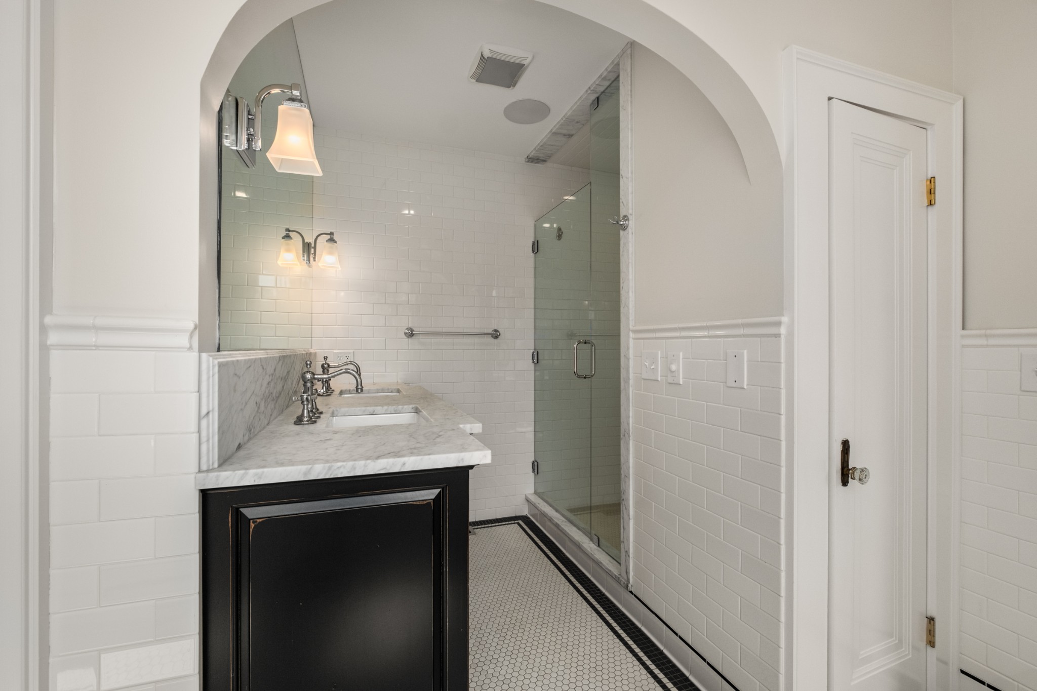 205 Mockingbird Road Nashville, TN 37205 - Photo 9 of 18 a bathroom with a sink and a mirror
