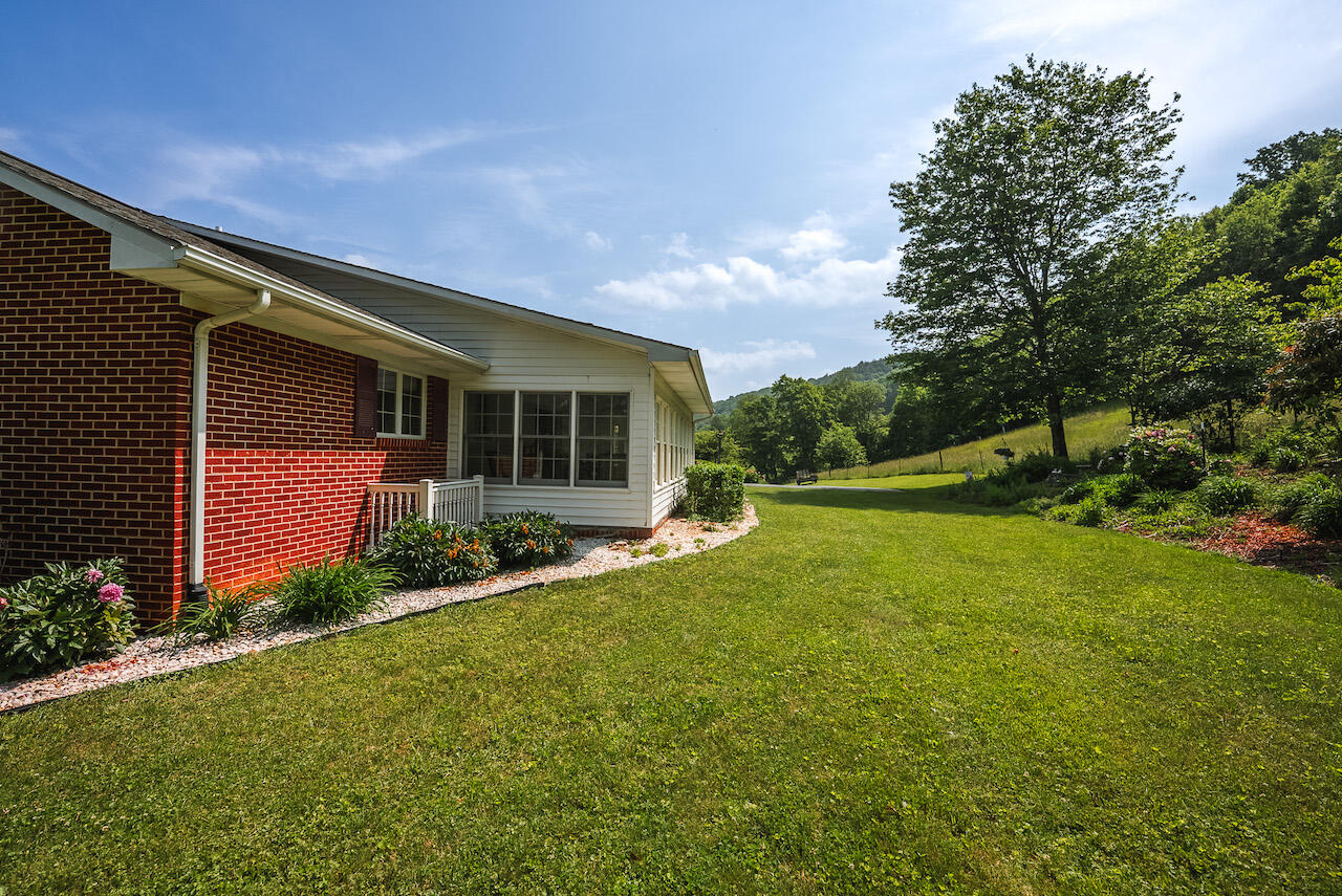 1235 Rush Fork Road Southwest Floyd, VA 24091 - Photo 12 of 69 DSC08745