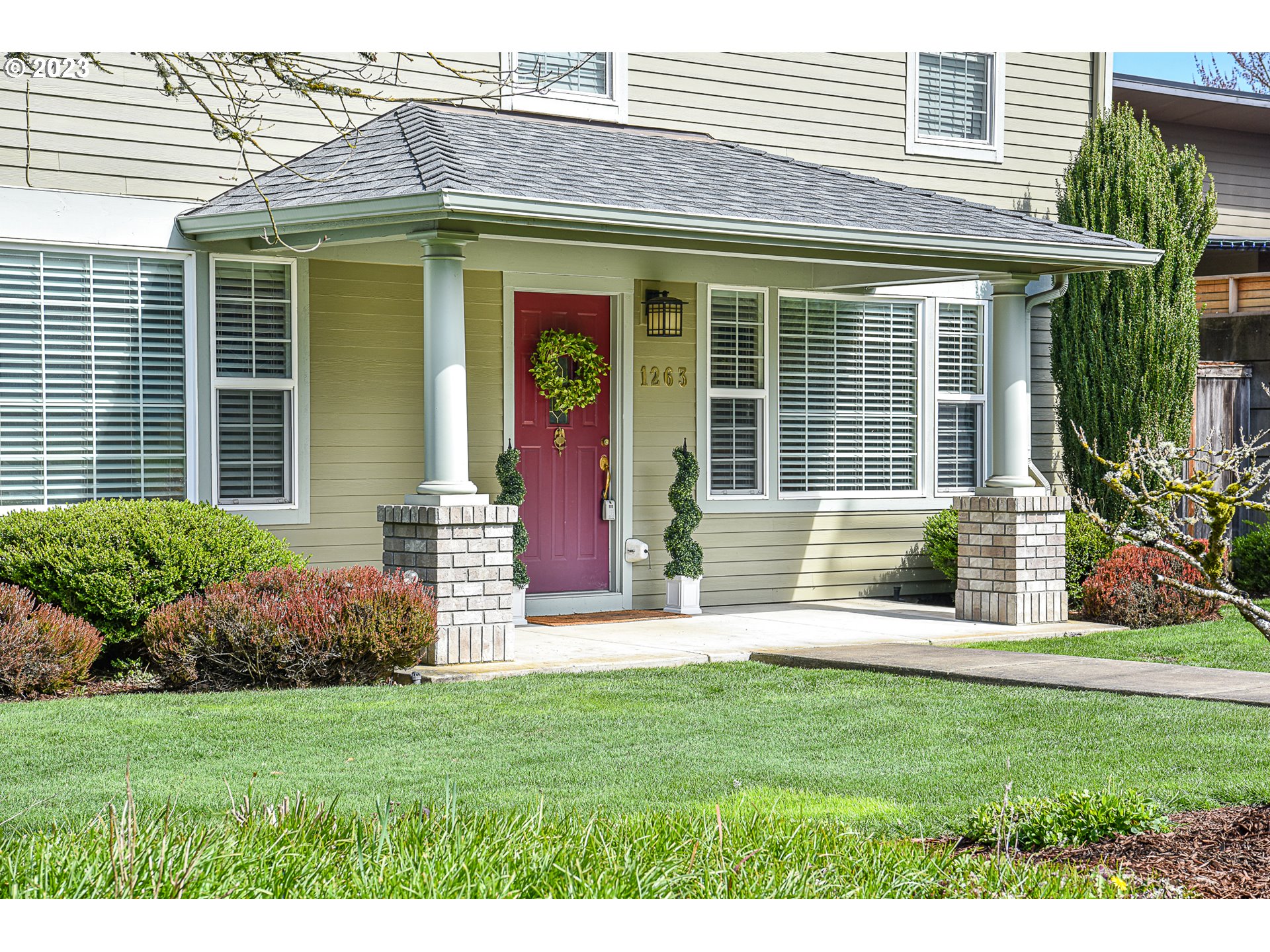 1263 Crenshaw Road Eugene, OR 97401 - Photo 1 of 26 Gallery Image 1