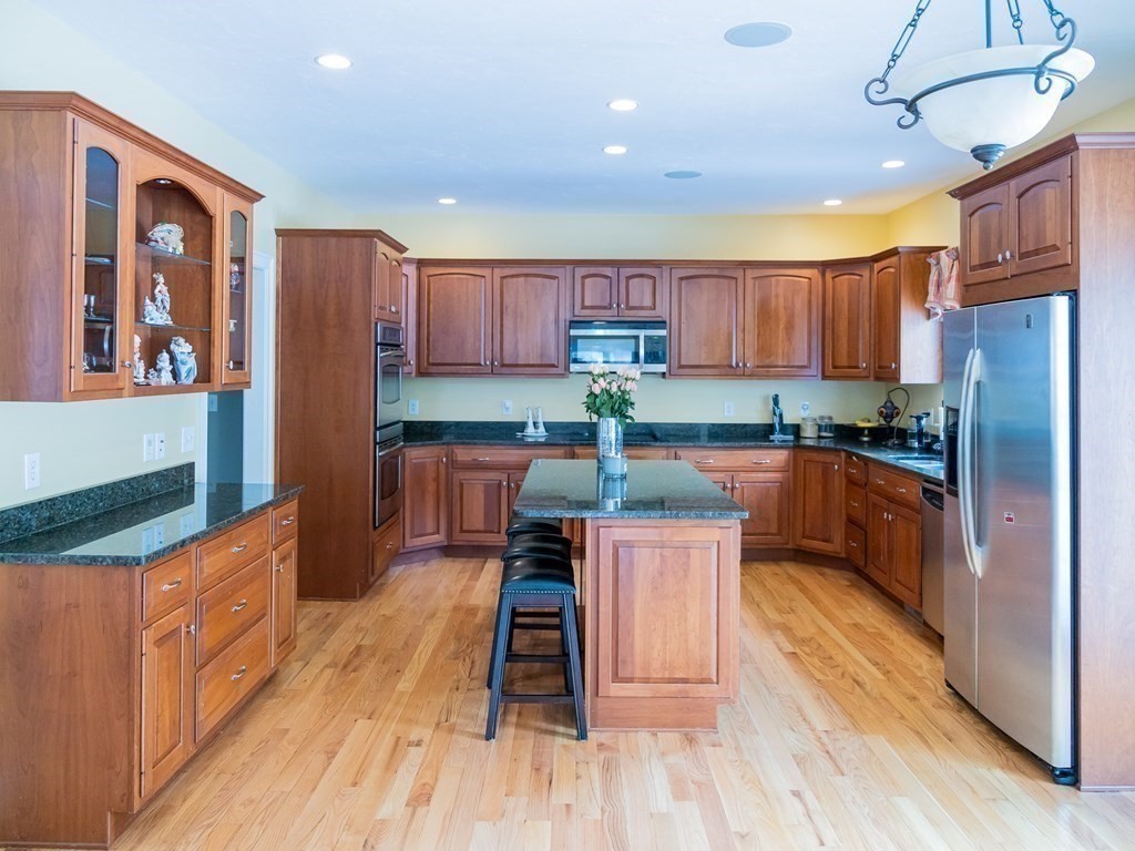 35 Colts Crossing Canton, MA 02021 - Photo 15 of 42