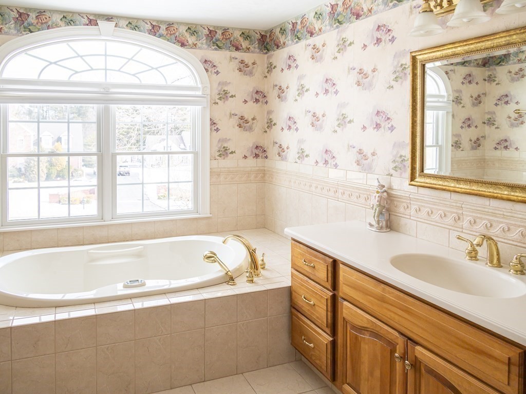 35 Colts Crossing Canton, MA 02021 - Photo 23 of 42