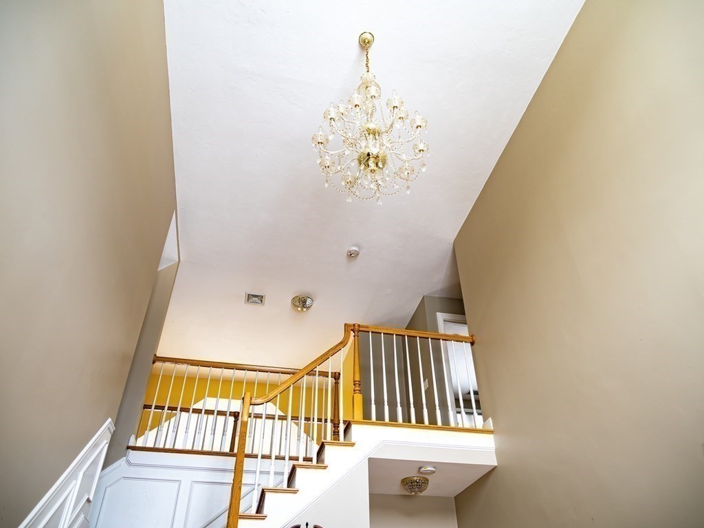 35 Colts Crossing Canton, MA 02021 - Photo 7 of 42