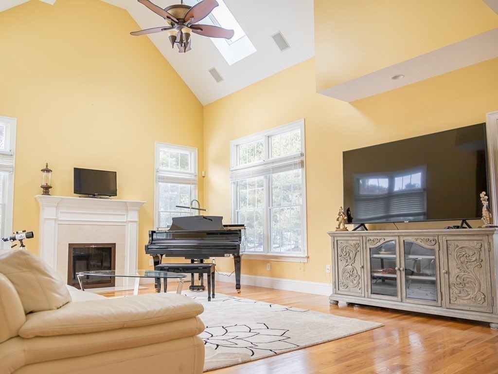 35 Colts Crossing Canton, MA 02021 - Photo 8 of 42