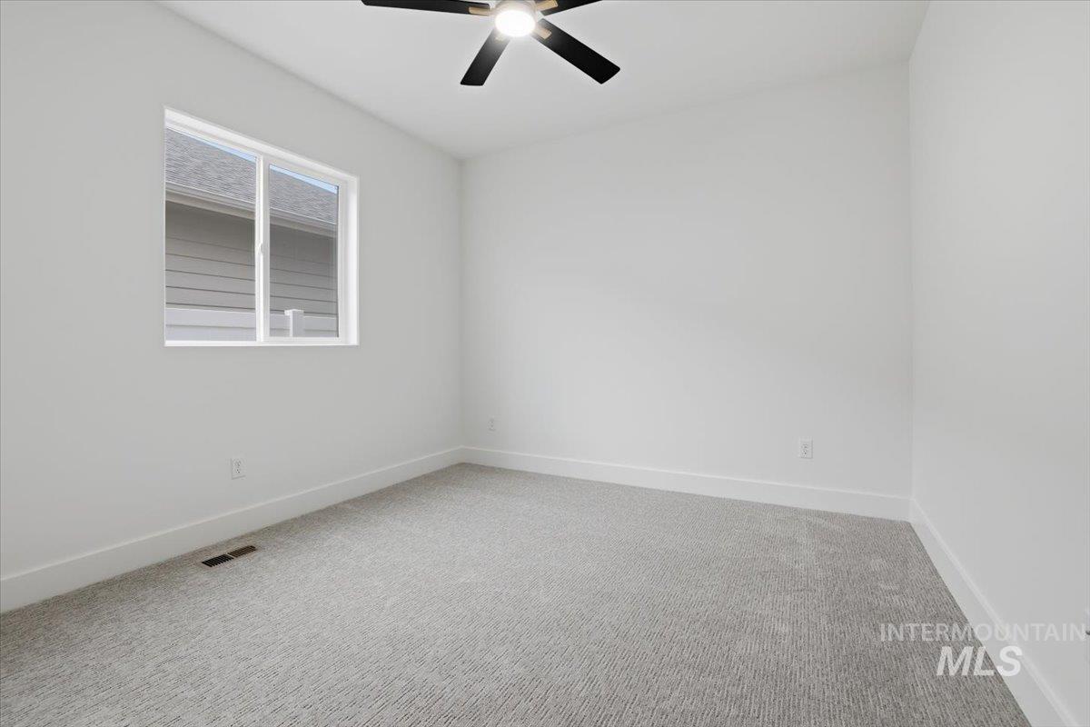 1725 Kayak Road Emmett, ID 83617 - Photo 8 of 41