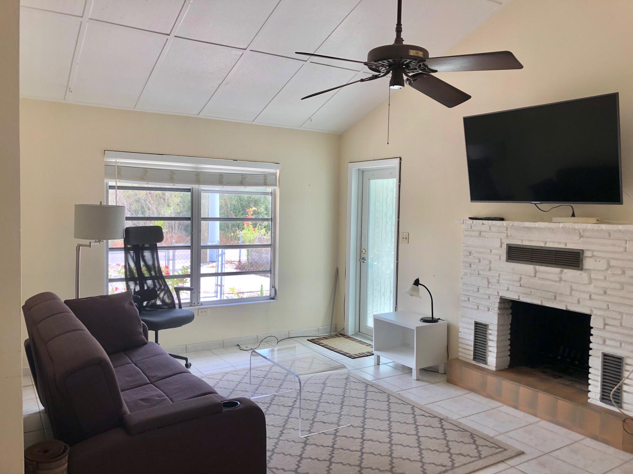 3854-3856 No Name Road Big Pine Key, FL 33043 - Photo 3 of 19 Living area and front door