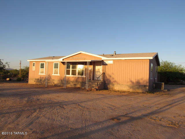 8475 South Marstellar Road Tucson, AZ 85736 - Photo 3 of 26 Gallery Image 3