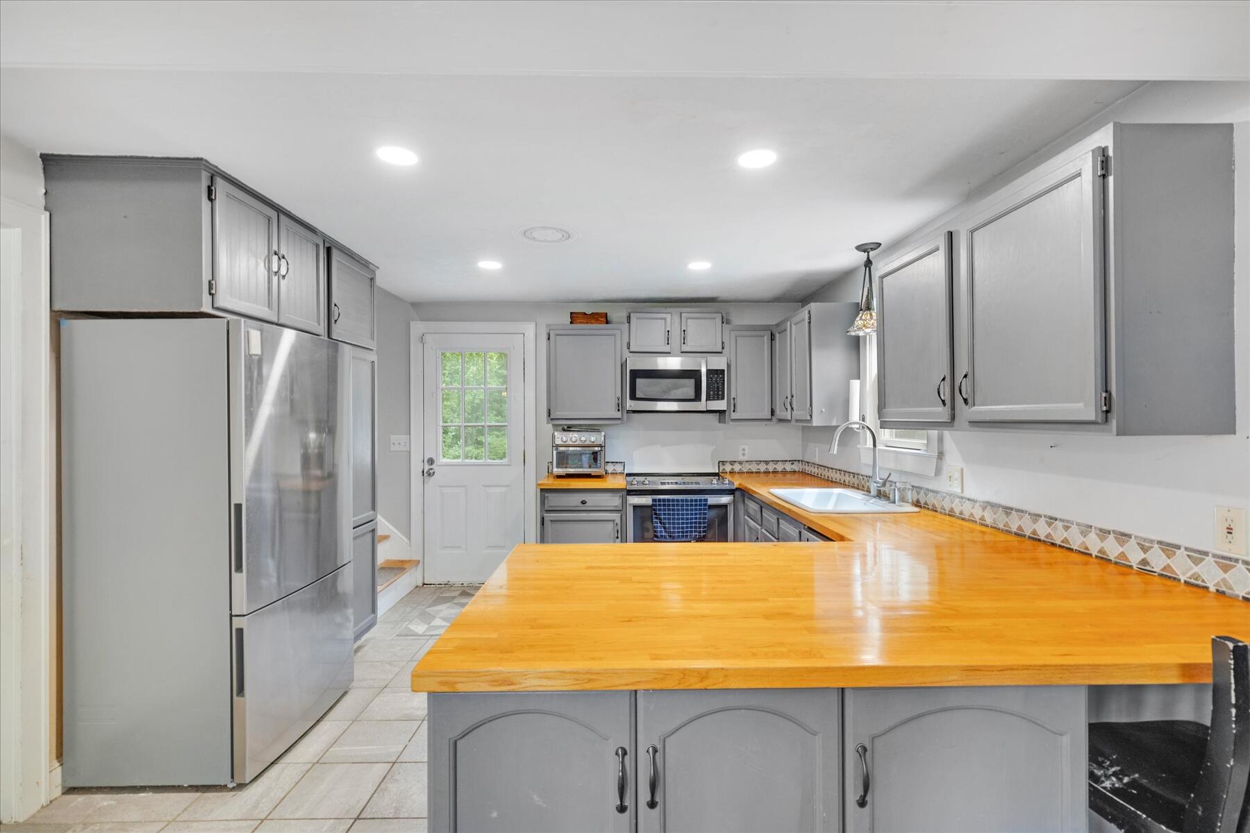 103 John Ewer Road Sandwich, MA 02563 - Photo 10 of 45 11-MG_7607-r