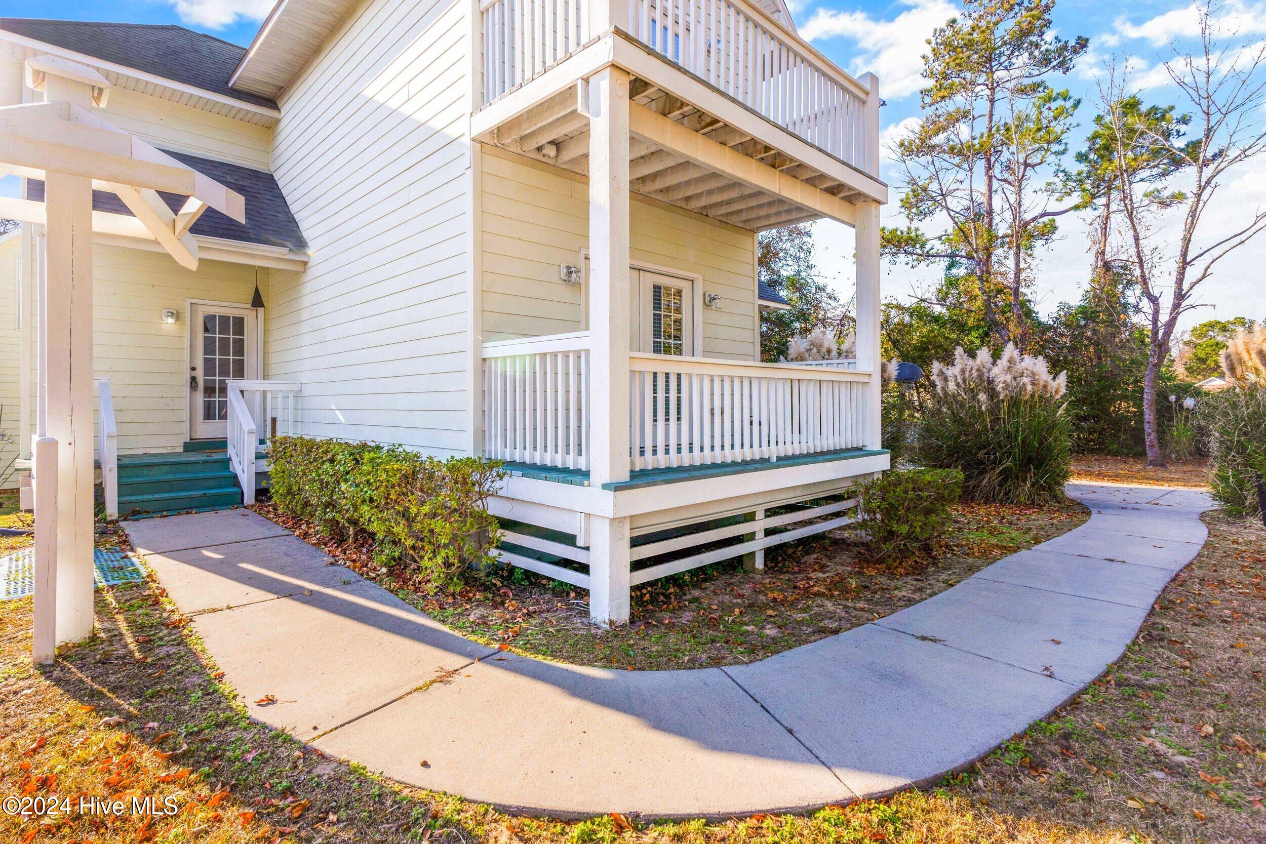 97 Scotch Bonnet Way Hampstead, NC 28443 - Photo 4 of 55 97ScotchBonnetWay_00004