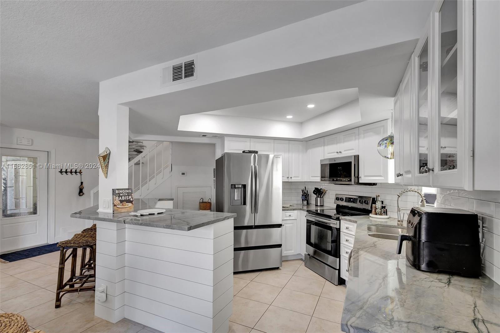 237 Seabreeze Circle Jupiter, FL 33477 - Photo 19 of 63