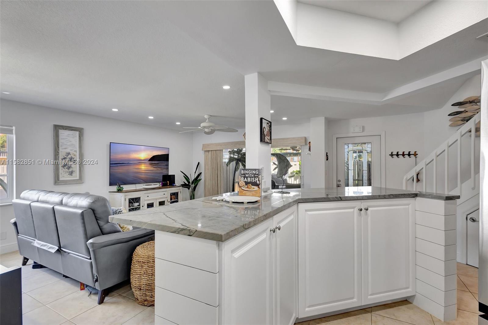 237 Seabreeze Circle Jupiter, FL 33477 - Photo 25 of 63