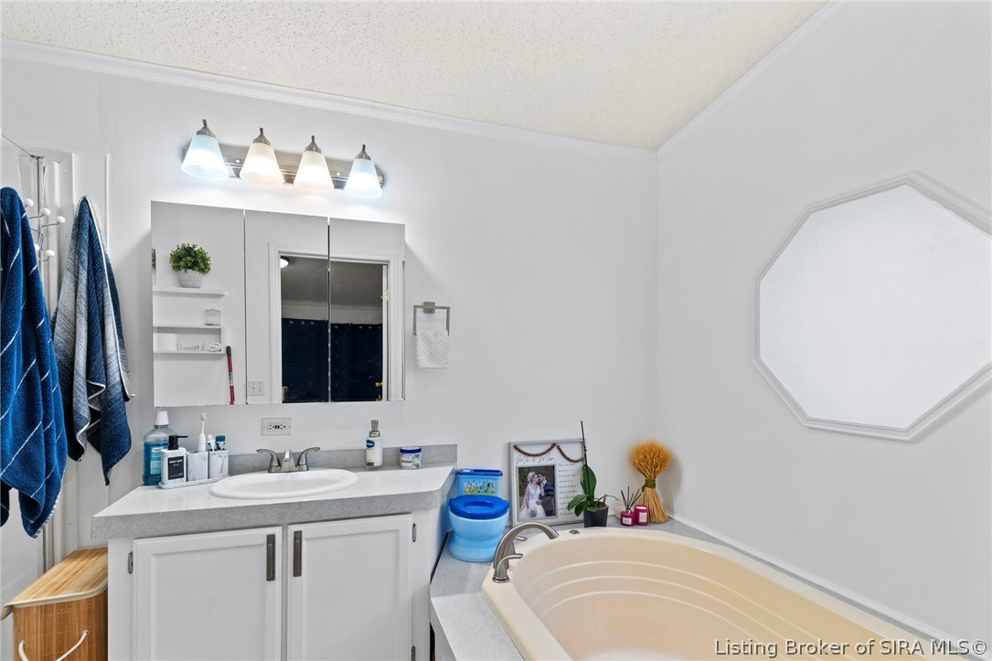 1048 North 1st Street Austin, IN 47102 - Photo 19 of 27