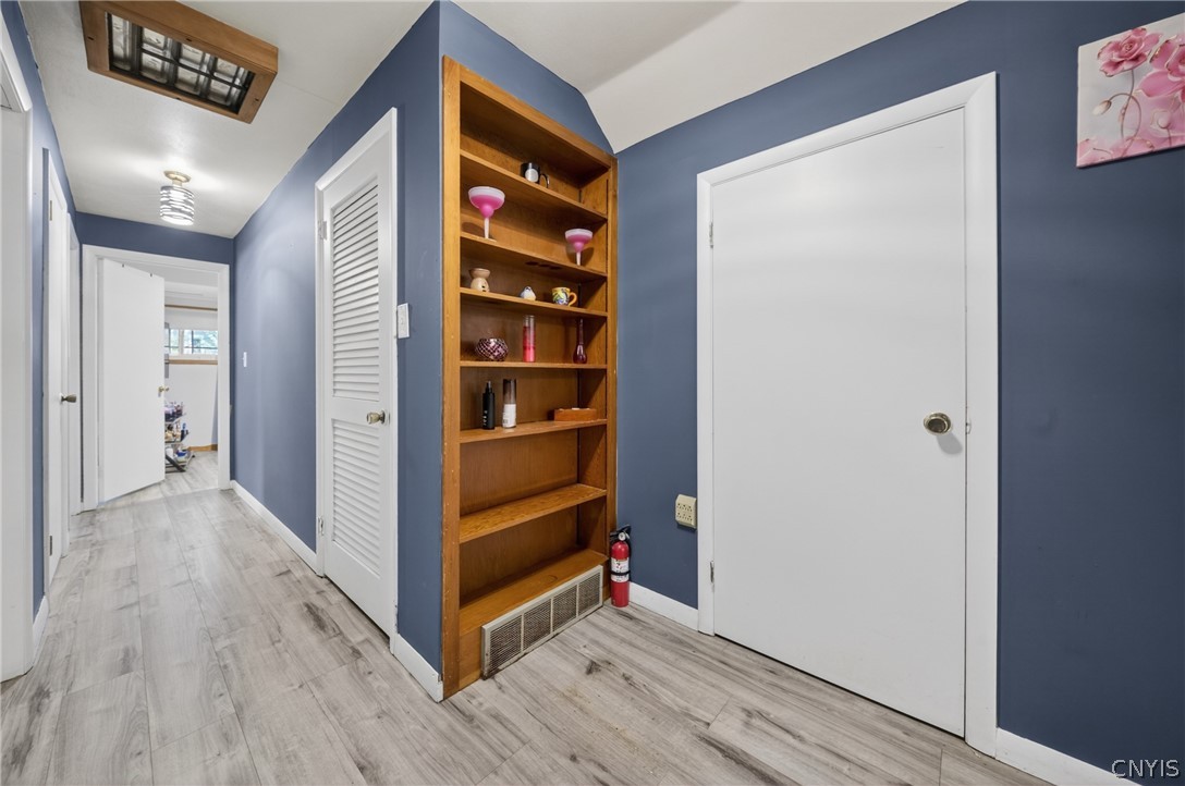 148 Winthrop Road Syracuse, NY 13206 - Photo 28 of 45