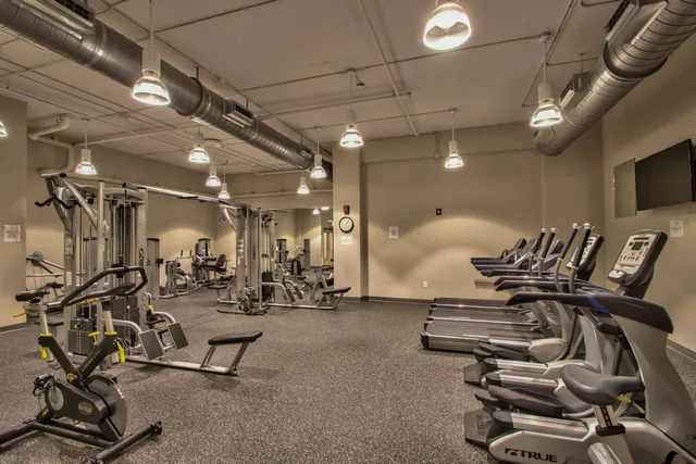 $2,500 | 300 South Duval Street, Unit 505, Tallahassee, FL 32301