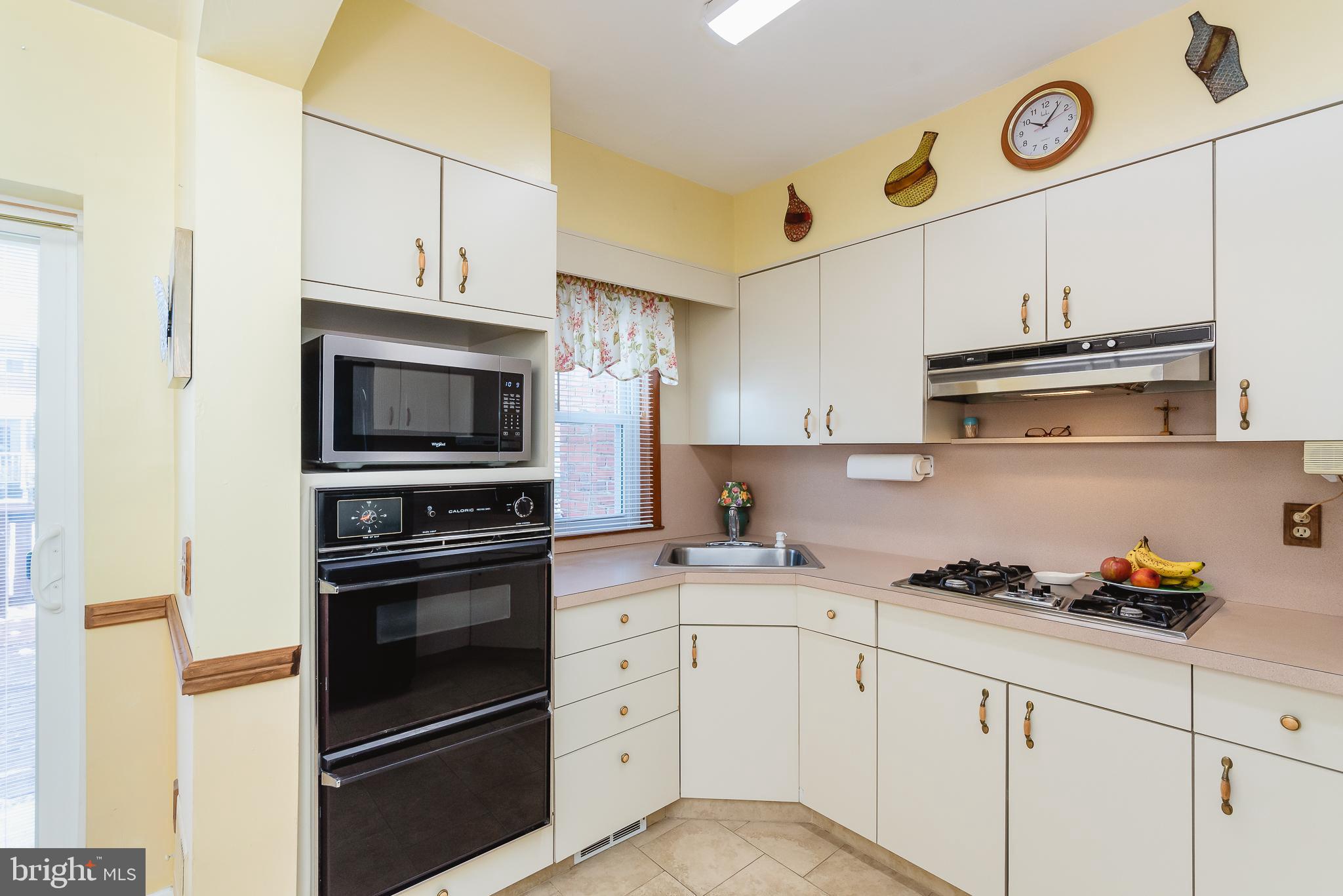 59 Wiltshire Road Baltimore, MD 21221 - Photo 15 of 36 Kitchen