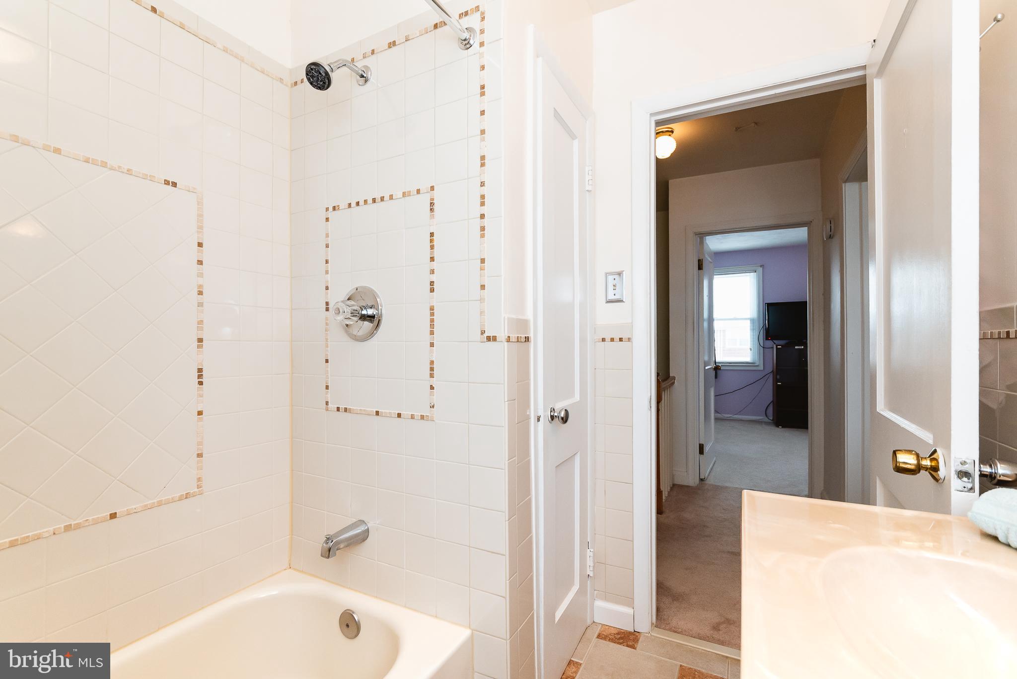 59 Wiltshire Road Baltimore, MD 21221 - Photo 27 of 36 Bath Upper