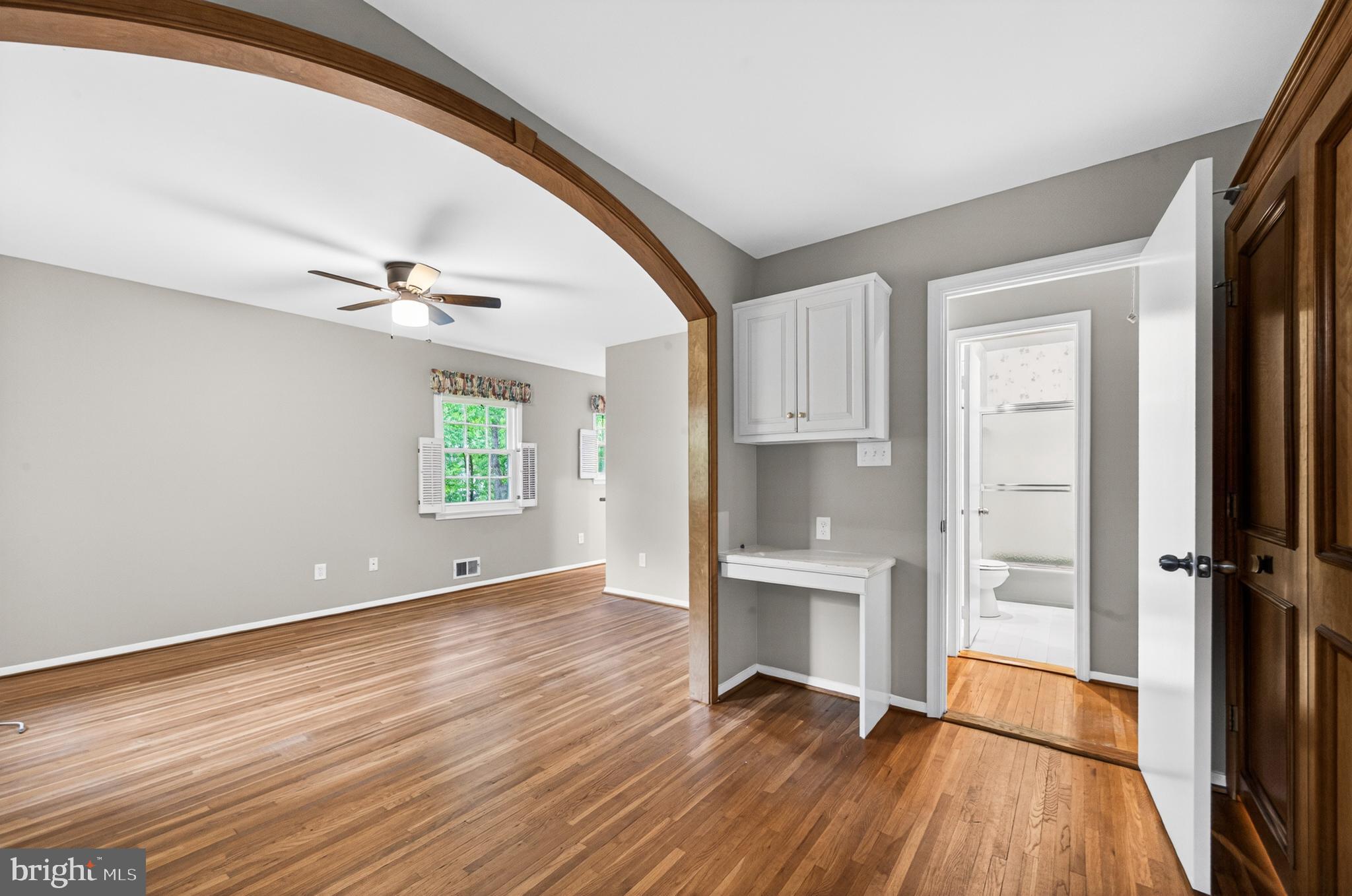 6118 Roxbury Avenue Springfield, VA 22152 - Photo 37 of 60