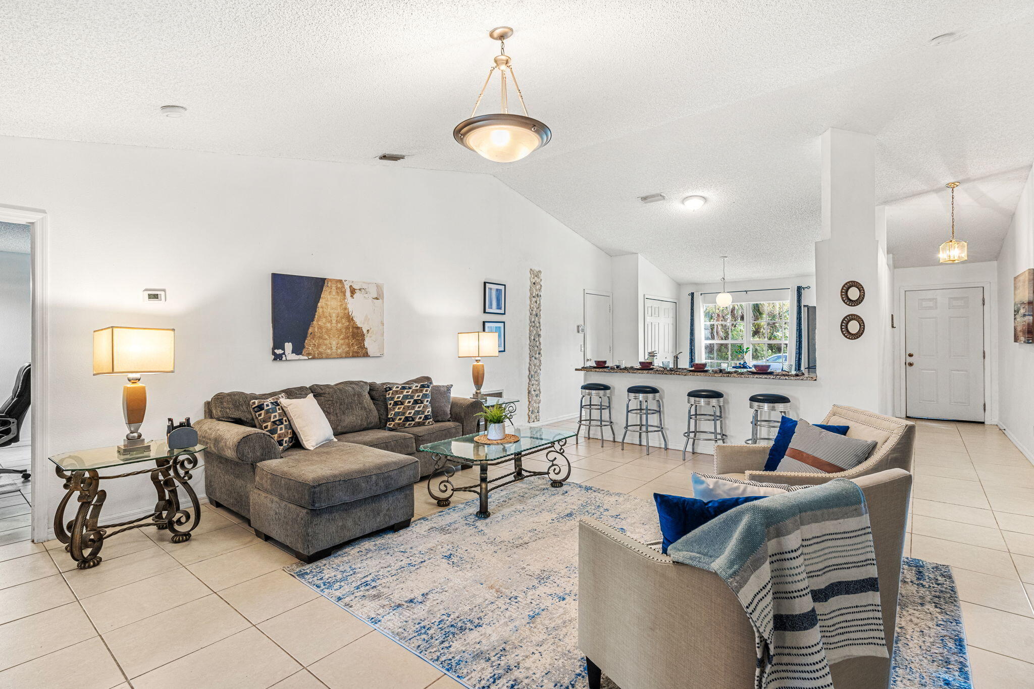 407 Albenga Road Northwest Palm Bay, FL 32907 - Photo 6 of 41 2-web-or-mls-DSC08544