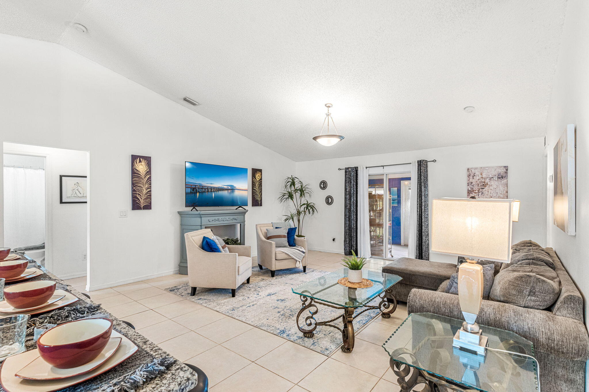 407 Albenga Road Northwest Palm Bay, FL 32907 - Photo 9 of 41 5-web-or-mls-DSC08559