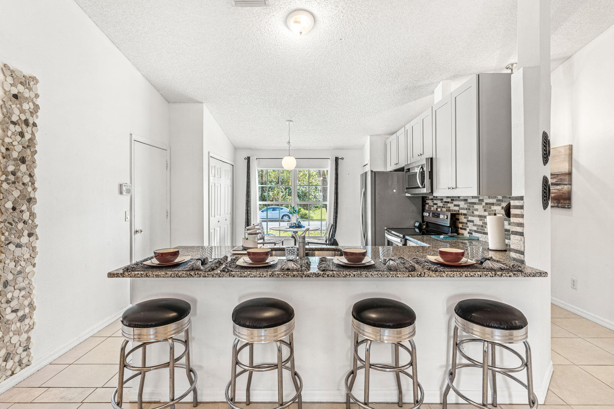 407 Albenga Road Northwest Palm Bay, FL 32907 - Photo 10 of 41 6-web-or-mls-DSC08564