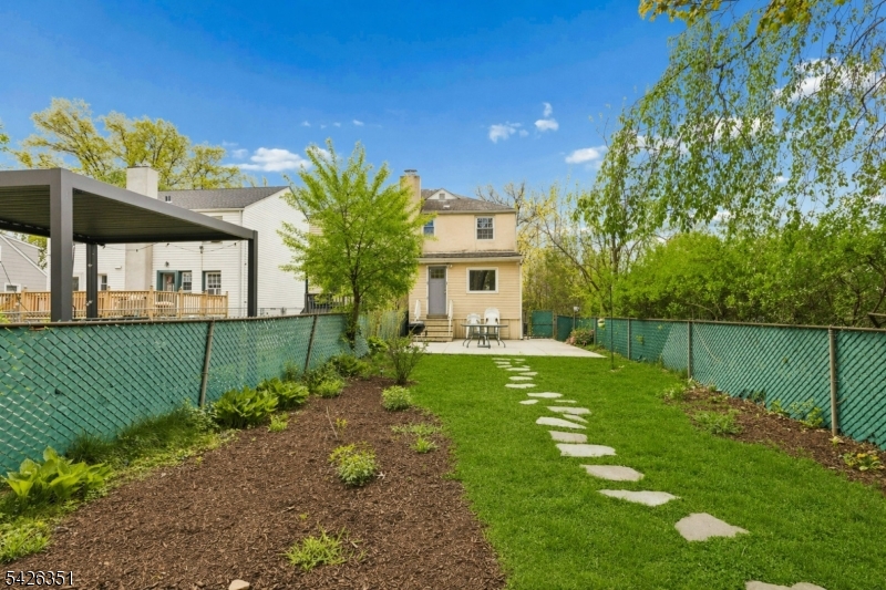 128 Gallows Hill Road Cranford, NJ 07016 - Photo 16 of 19