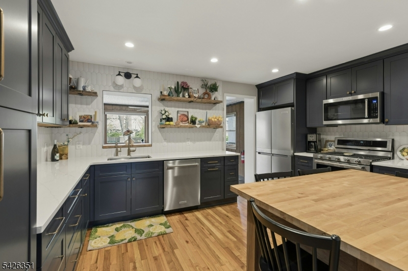 128 Gallows Hill Road Cranford, NJ 07016 - Photo 5 of 19