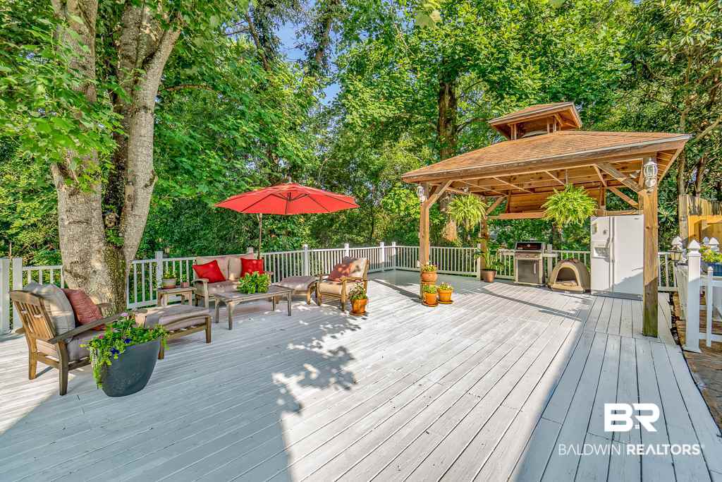 2832 Del Rio Road South Mobile, AL 36693 - Photo 2 of 24