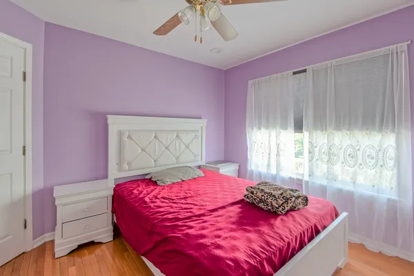 $549,000 | 1094 Vista Drive, Gurnee, IL 60031