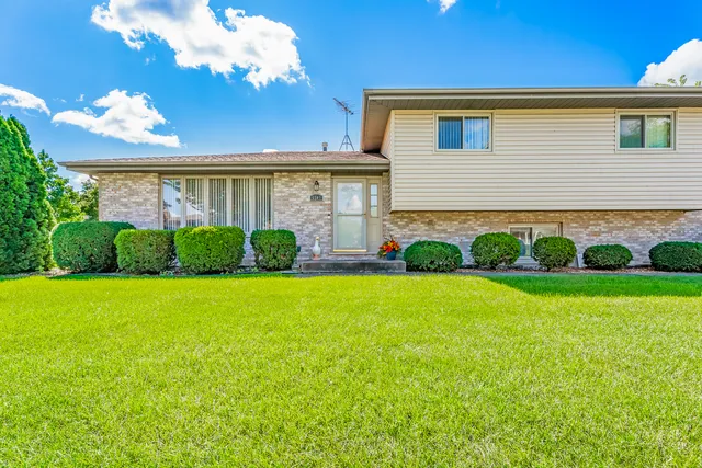 $399,900 | 17900 65th Avenue, Tinley Park, IL 60477