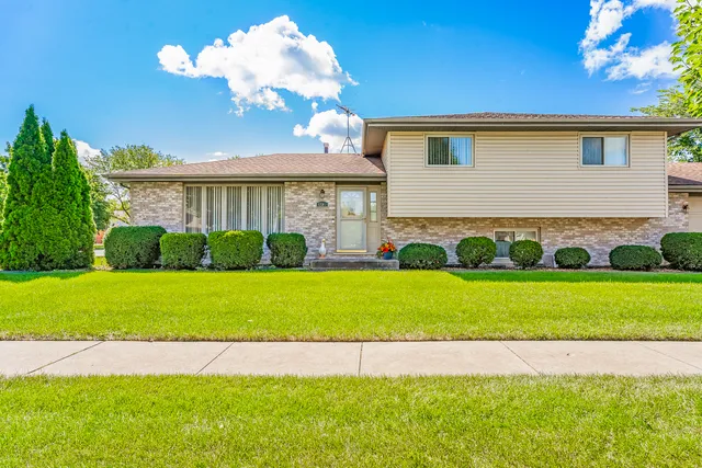 $399,900 | 17900 65th Avenue, Tinley Park, IL 60477