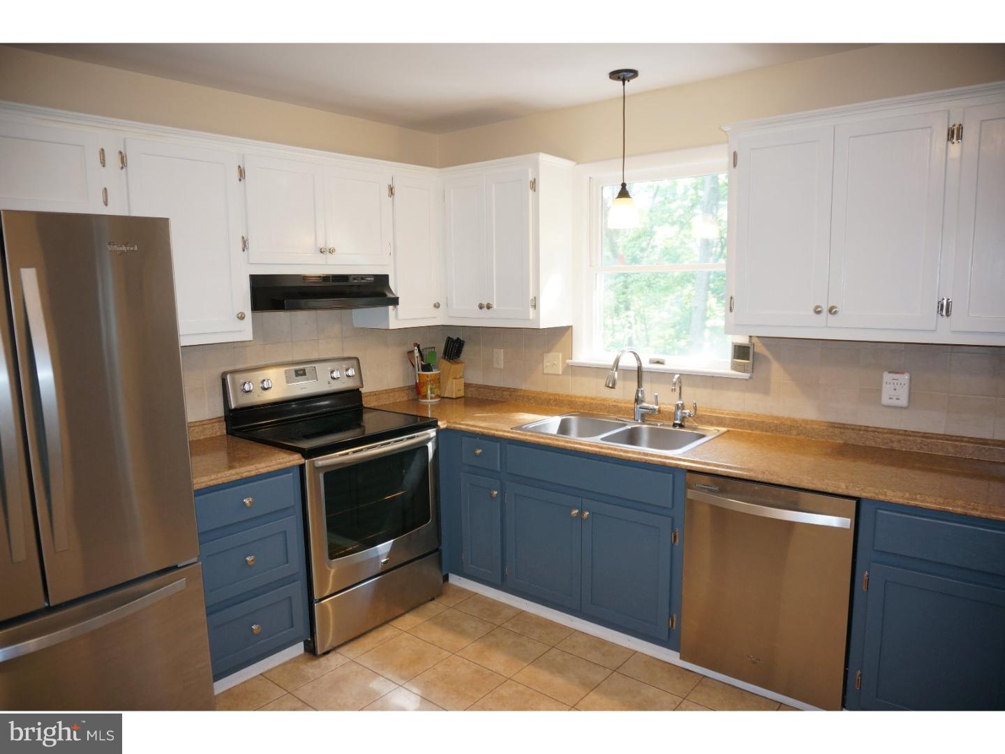 224 Rose Valley Road Pottstown, PA 19464 - Photo 7 of 23 Kitchen