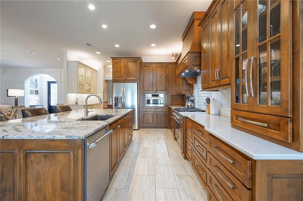 8855 Monticello Road Lenexa, KS 66220 - Photo 24 of 85