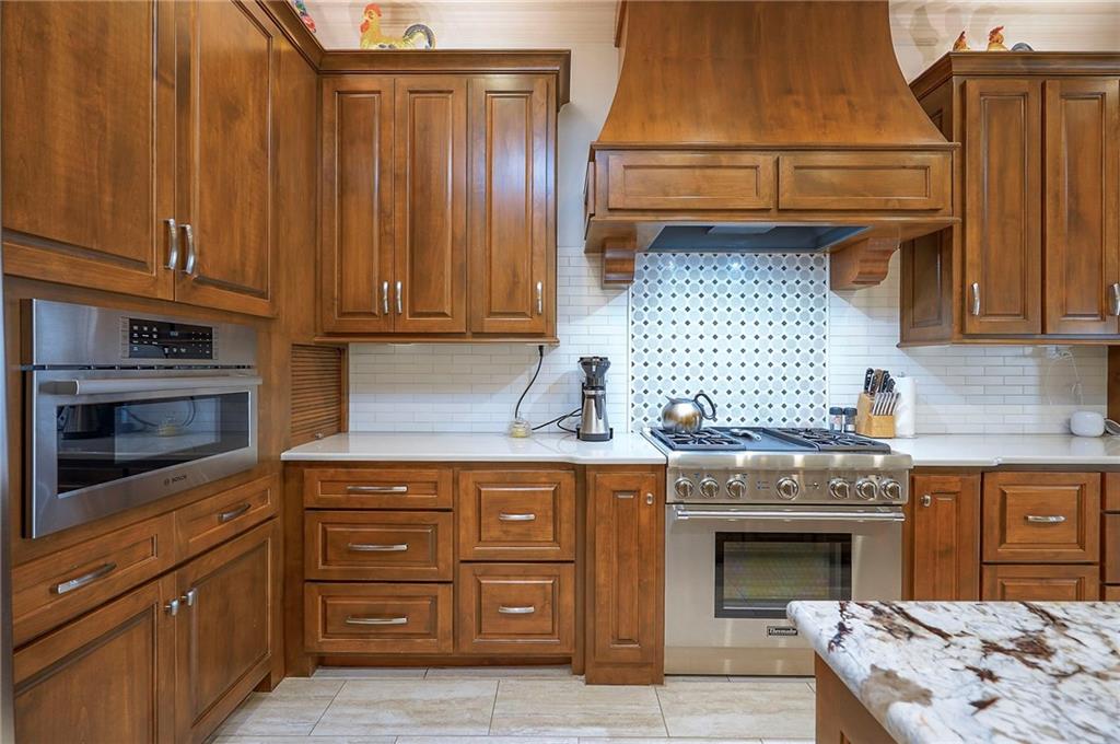 8855 Monticello Road Lenexa, KS 66220 - Photo 28 of 85