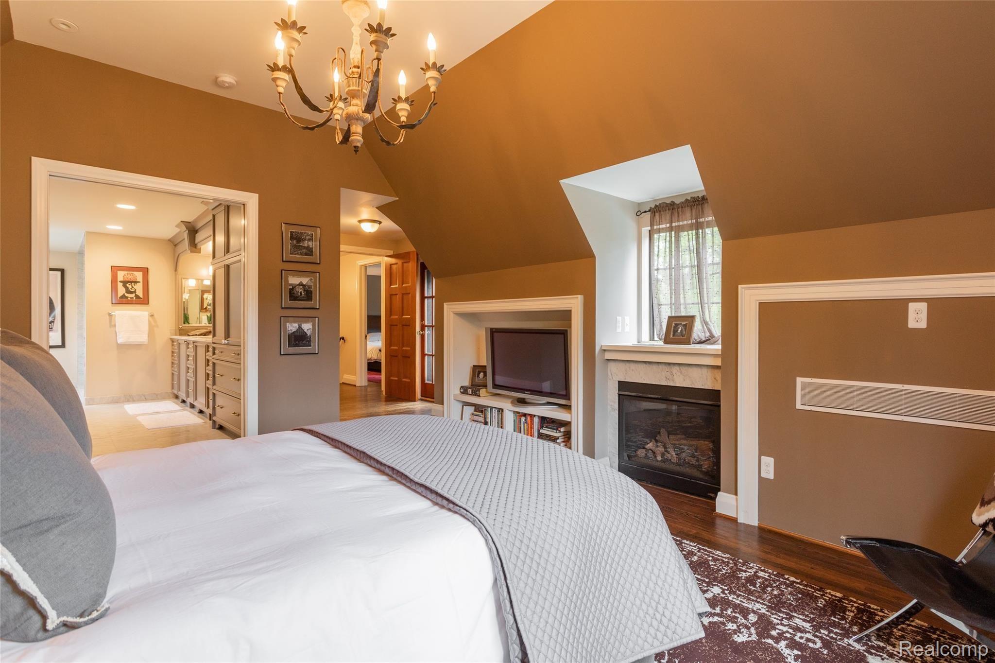 304 Barden Road Bloomfield Hills, MI 48304 - Photo 26 of 53 23.jpg