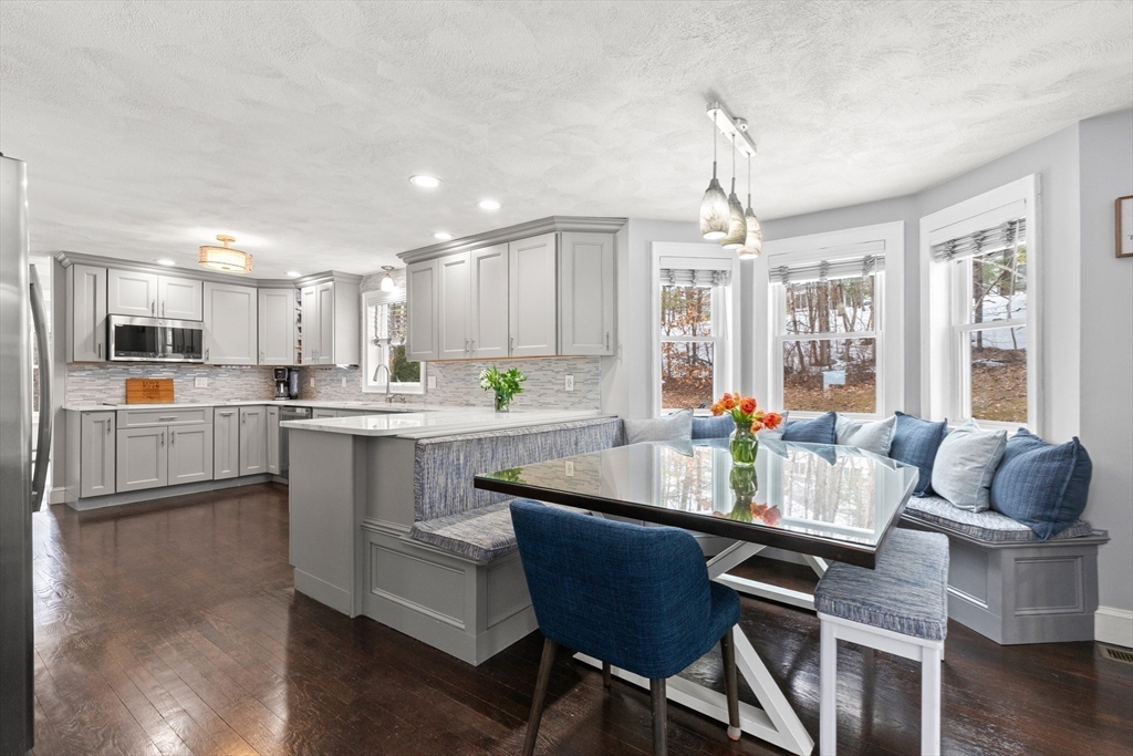 6 James Road Ipswich, MA 01938 - Photo 3 of 42