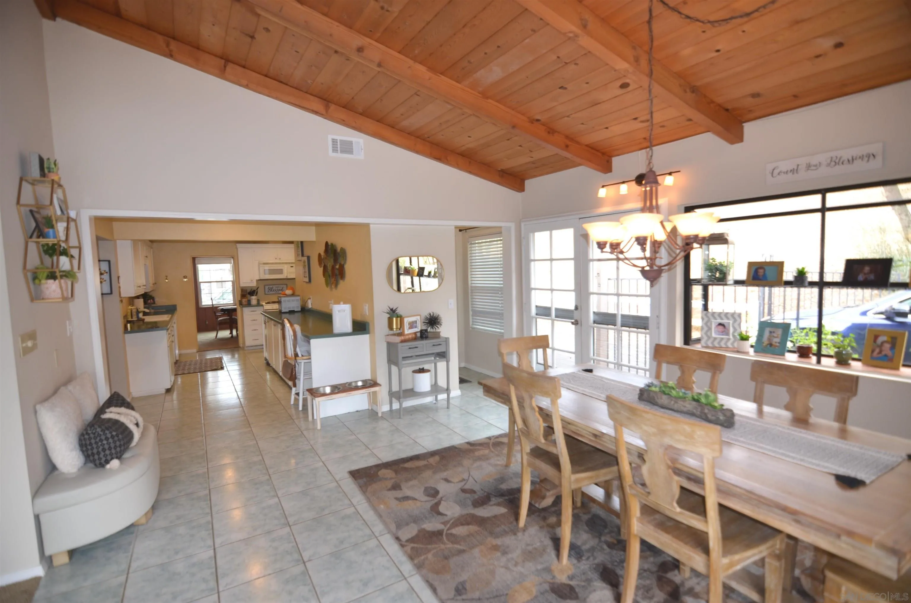 3601 Helix Street Spring Valley, CA 91977 - Photo 16 of 44 Gallery Image 16