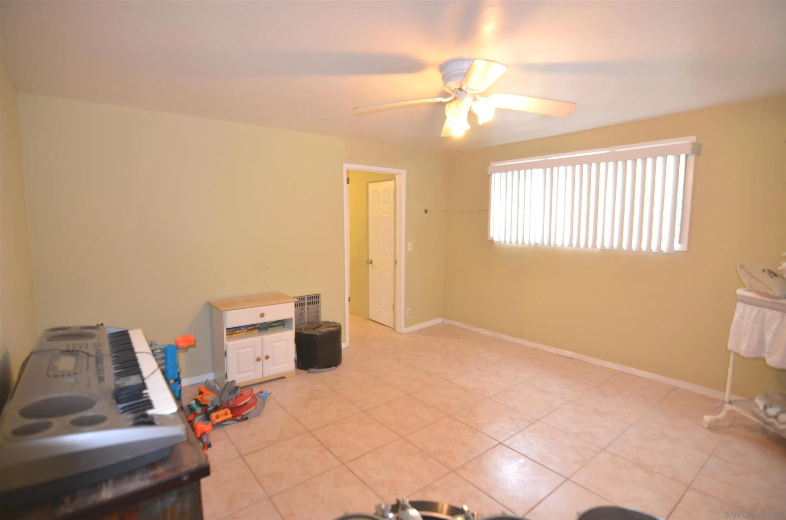 3601 Helix Street Spring Valley, CA 91977 - Photo 32 of 44 Gallery Image 32