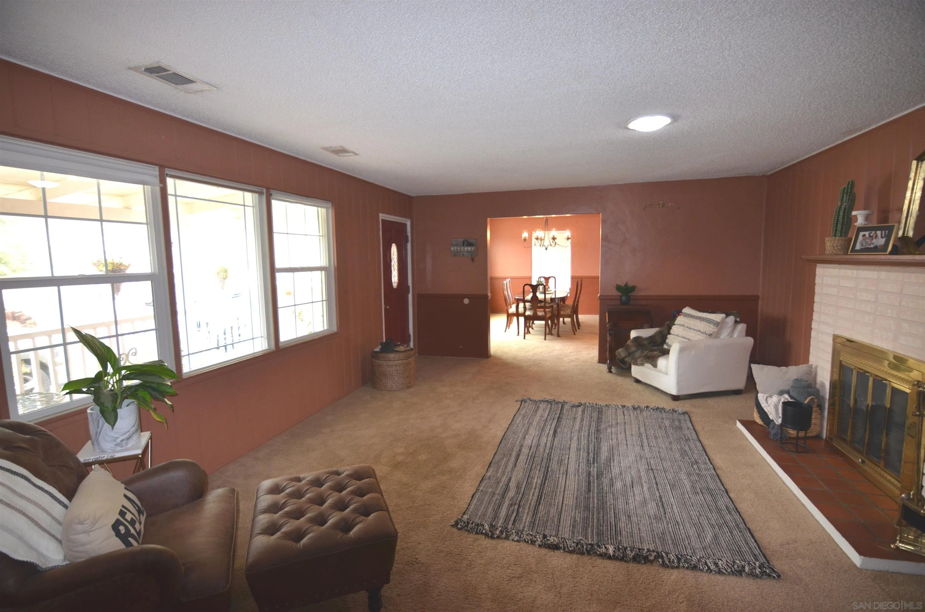 3601 Helix Street Spring Valley, CA 91977 - Photo 8 of 44 Gallery Image 8