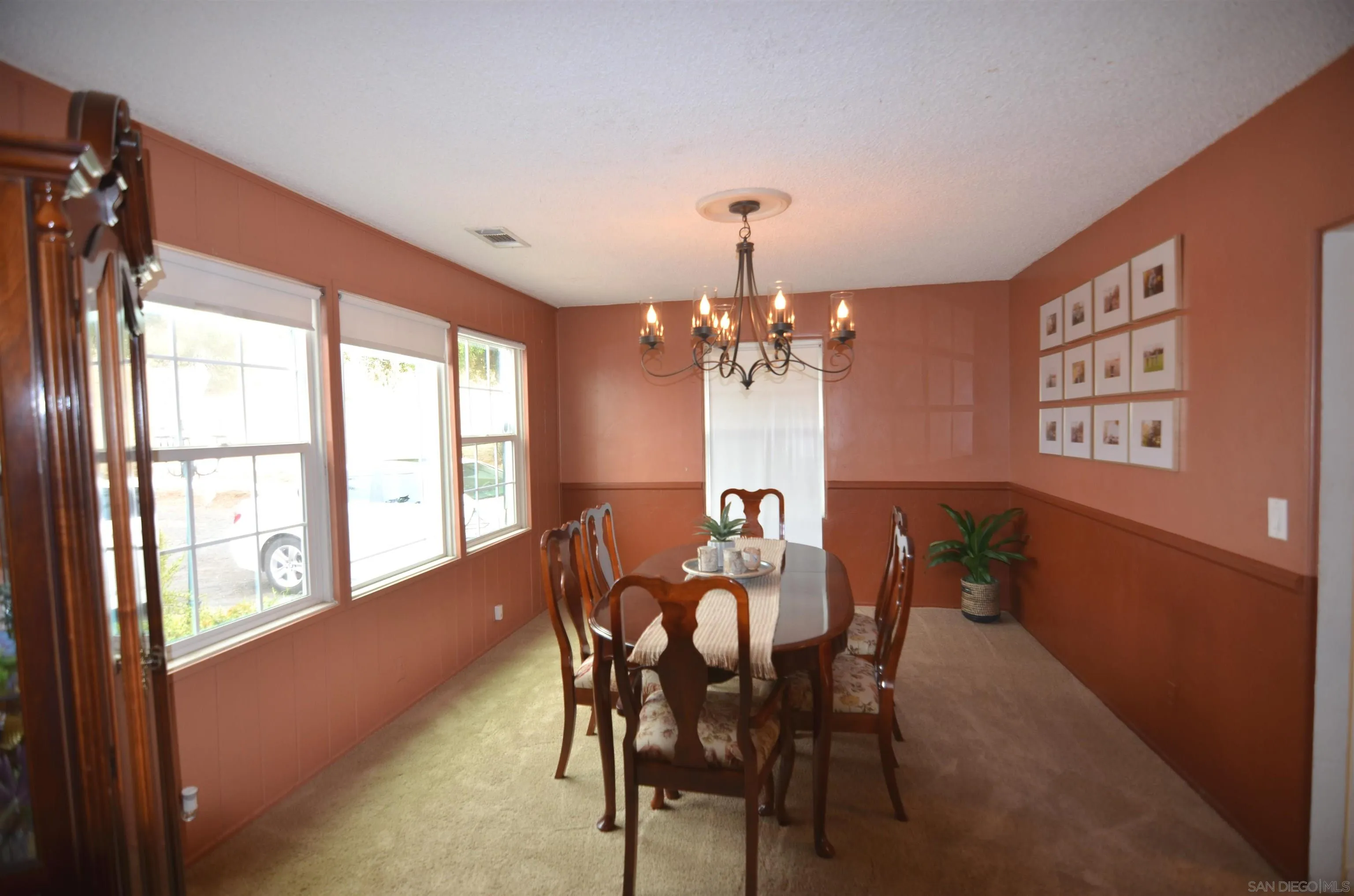 3601 Helix Street Spring Valley, CA 91977 - Photo 10 of 44 Gallery Image 10