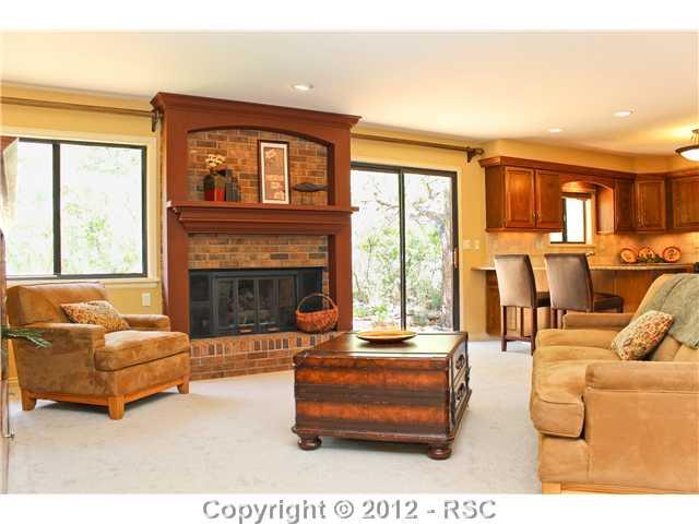 925 Hidden Valley Road Colorado Springs, CO 80919 - Photo 3 of 16 Gallery Image 3